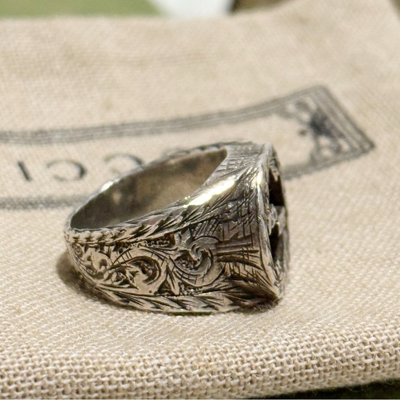 Gucci Interlocking G Paisley Silver Ring (GUC) - Picture 11 of 16